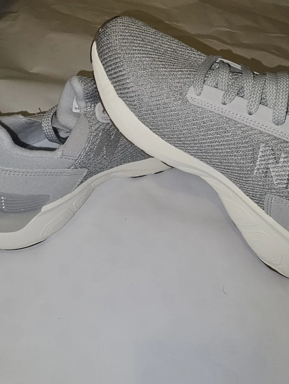 New Balance Fresh Foam X 1440 Men's Low Top Lace Up Wide Mesh Sneakers Gray